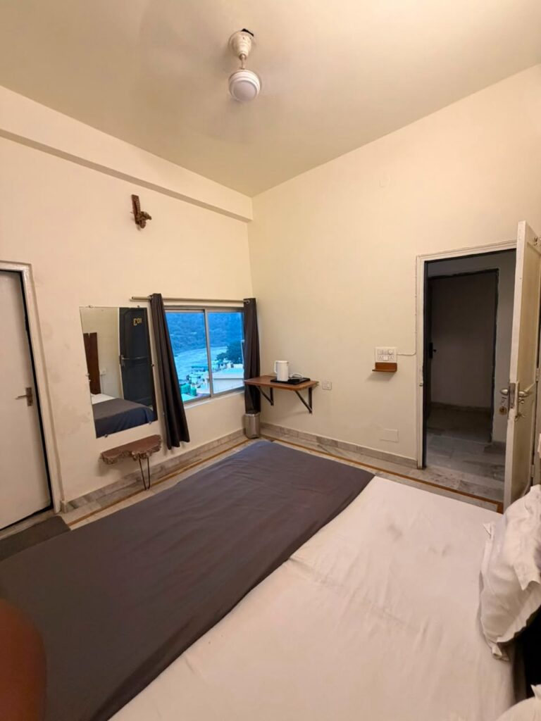 Deluxe Non-AC Ganga & Mt View
