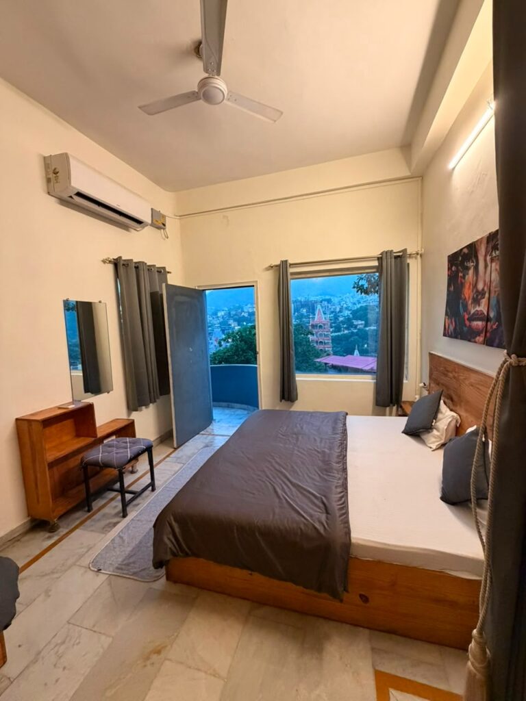 Super Deluxe Ganga View Balcony